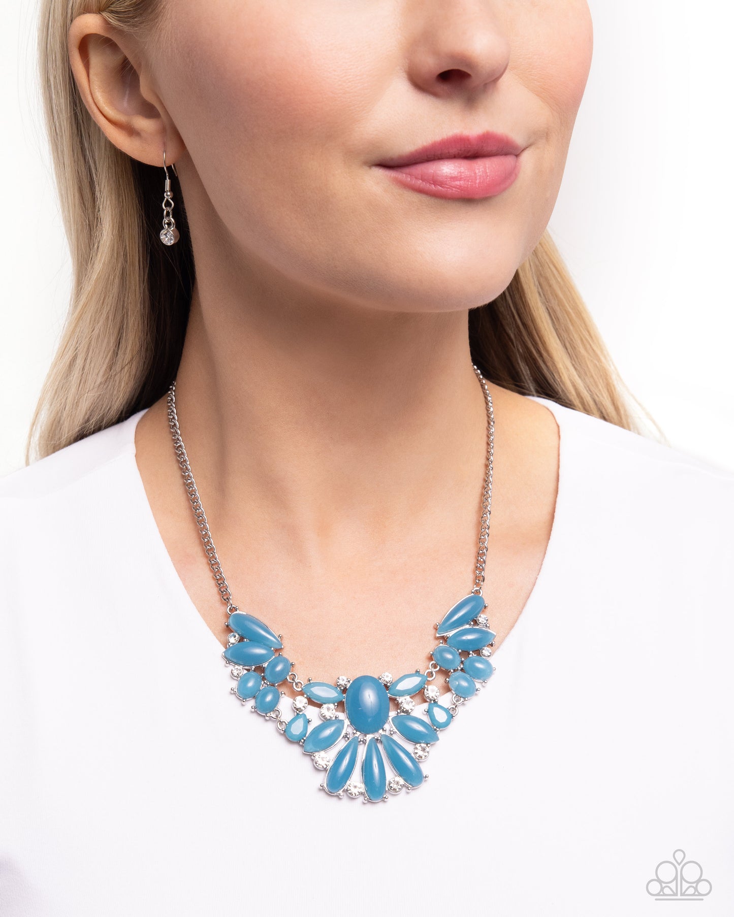 Paparazzi Necklaces - Dazzling Diadem - Blue