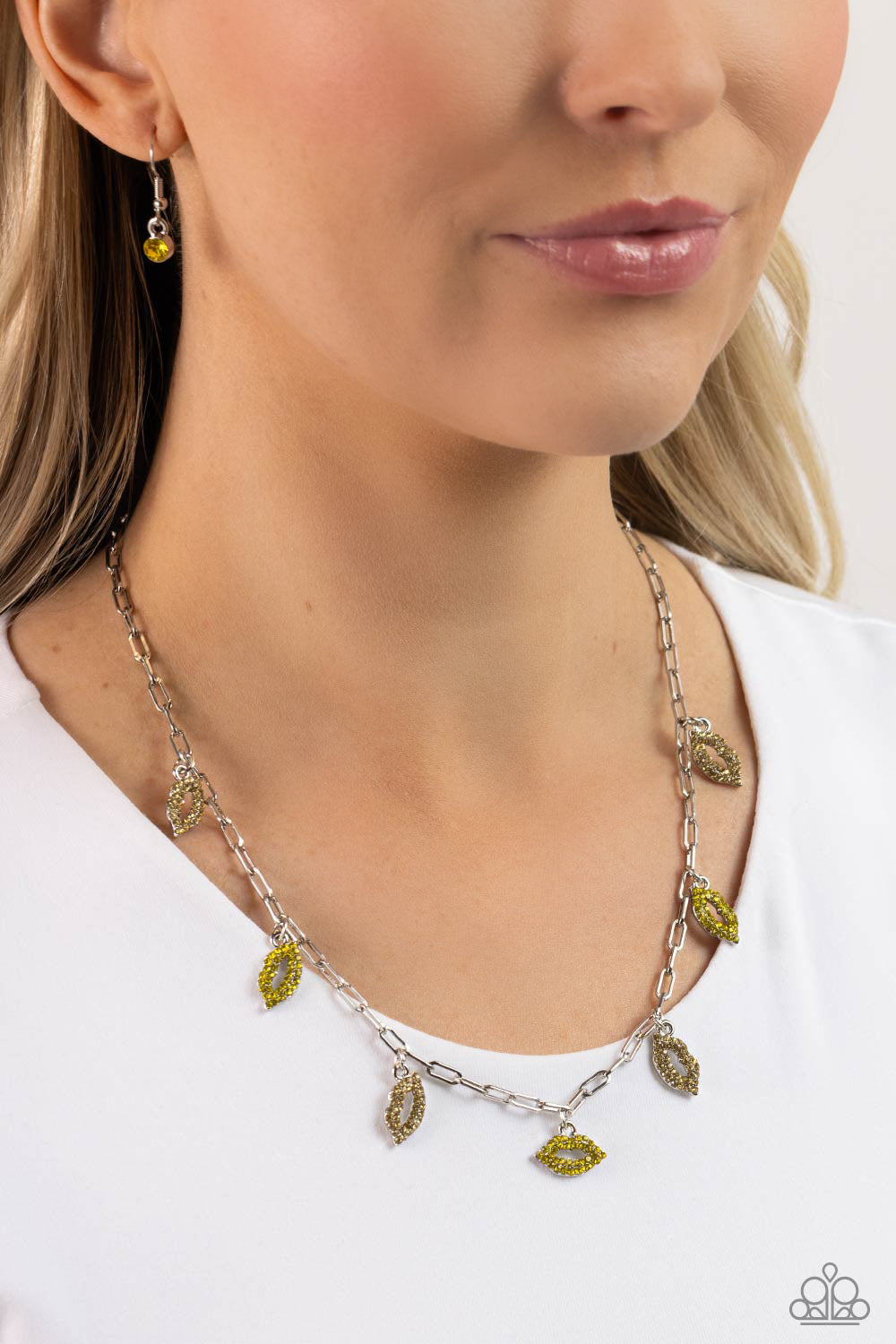Paparazzi Necklaces - KISS the Mark - Yellow