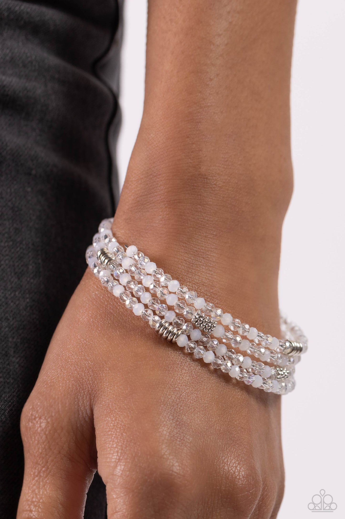 Paparazzi Bracelets - Dreamy Debut - White