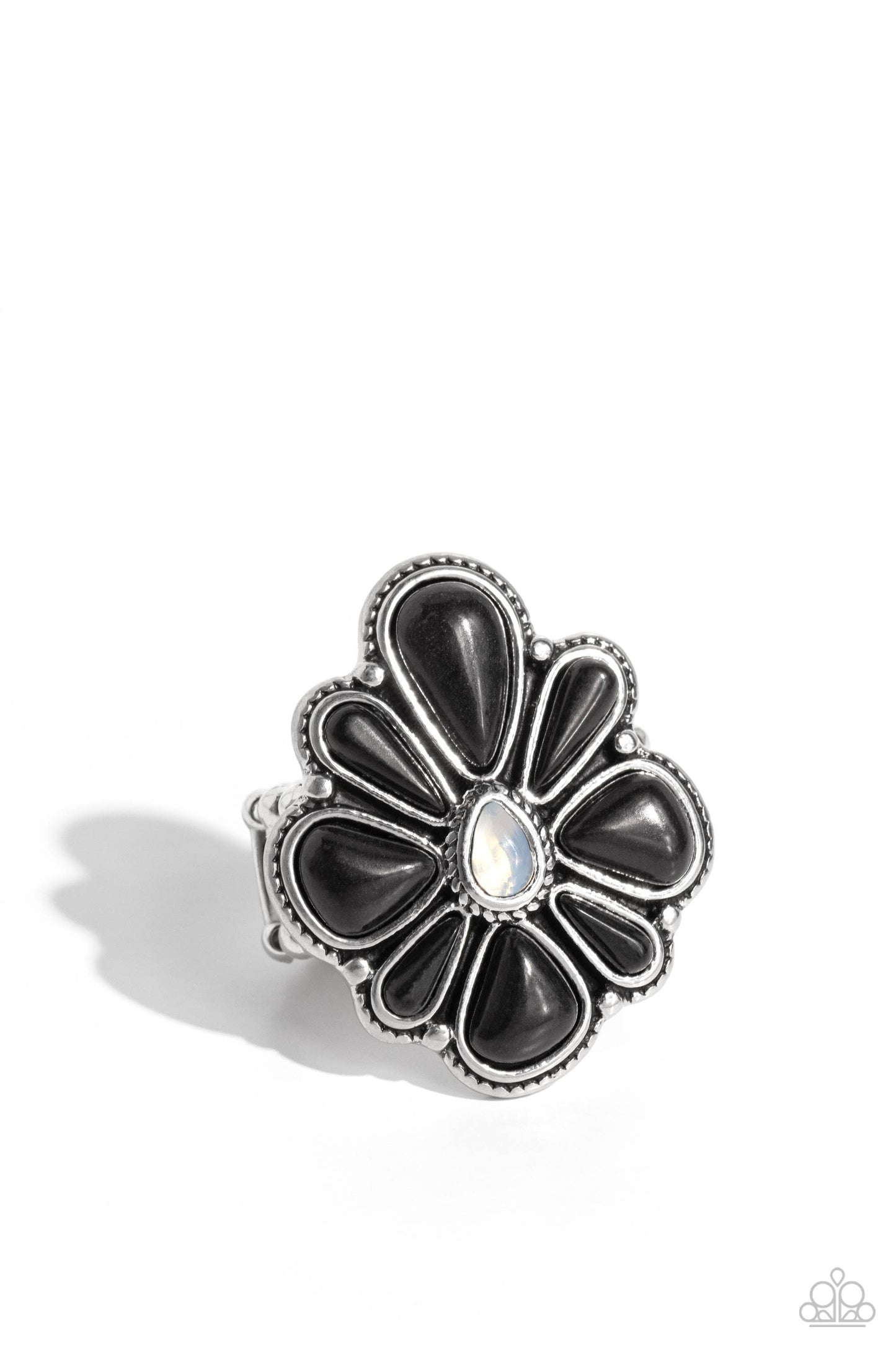 Paparazzi Rings - Floral Folklore - Black