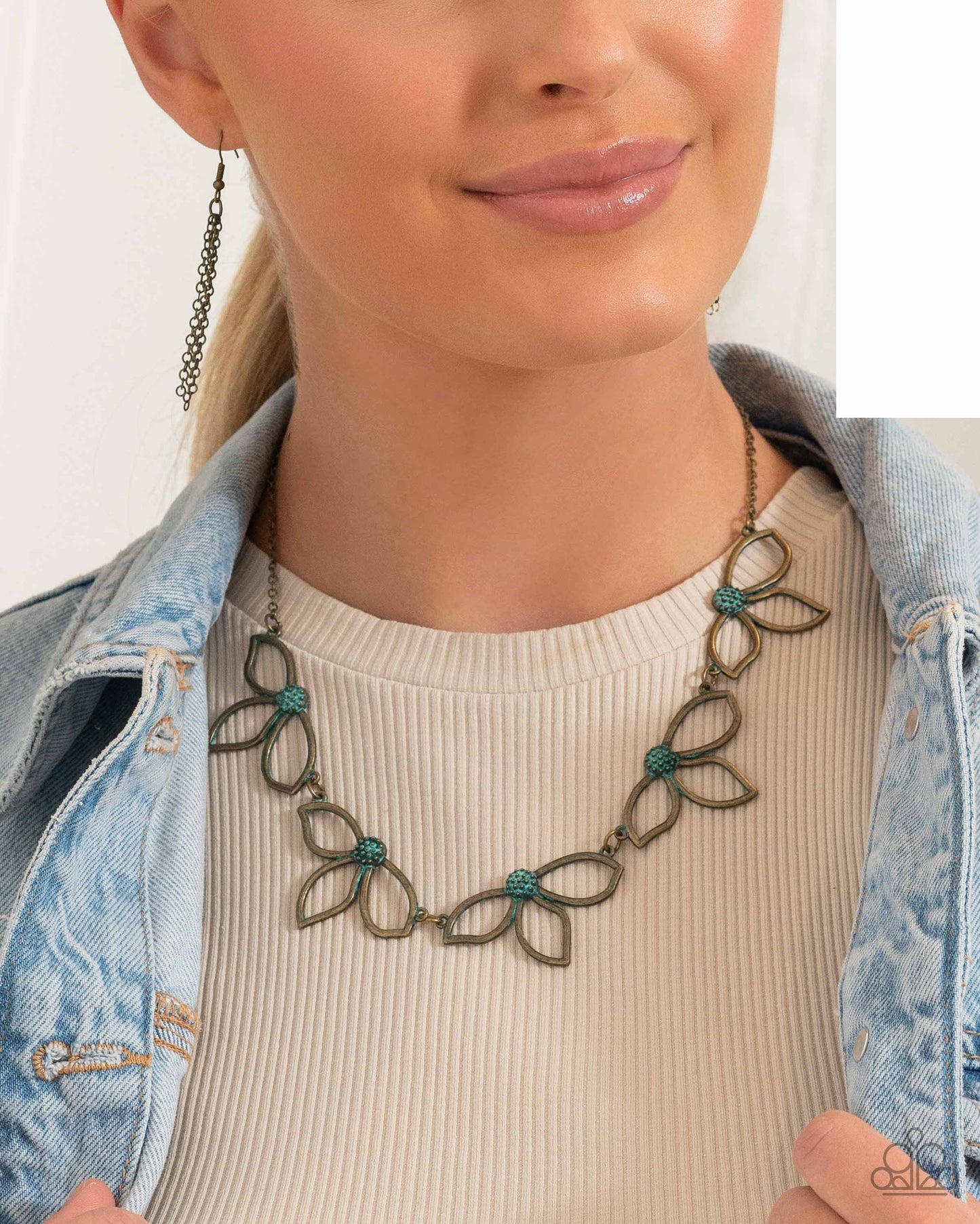 Paparazzi Necklaces - Petal Pageantry - Brass