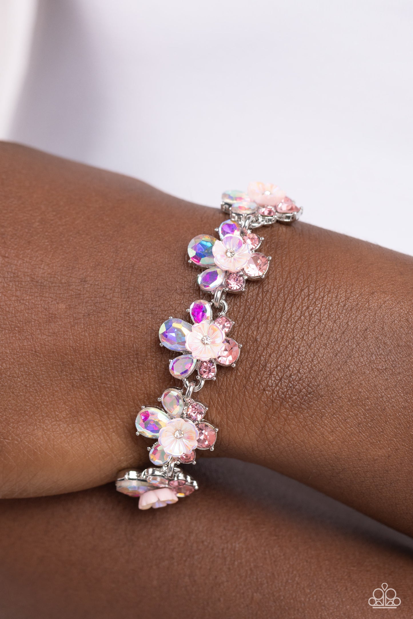 Paparazzi Bracelets - Floral Frenzy - Pink