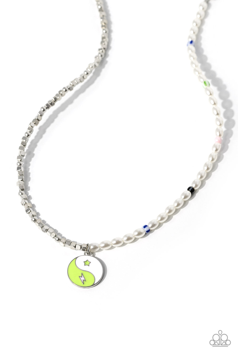 Paparazzi Necklaces - Youthful Yin and Yang - Green
