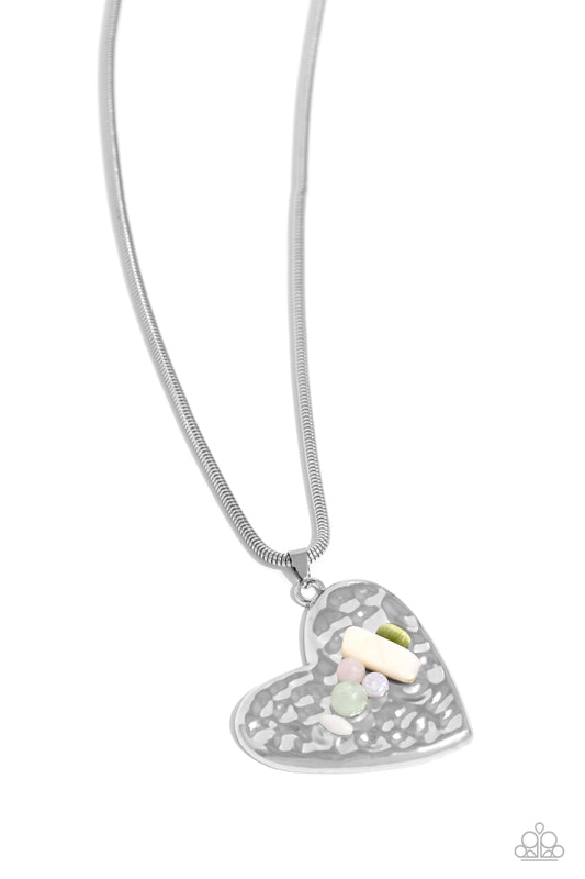 Paparazzi Necklaces - Tilted Trailblazer - Green