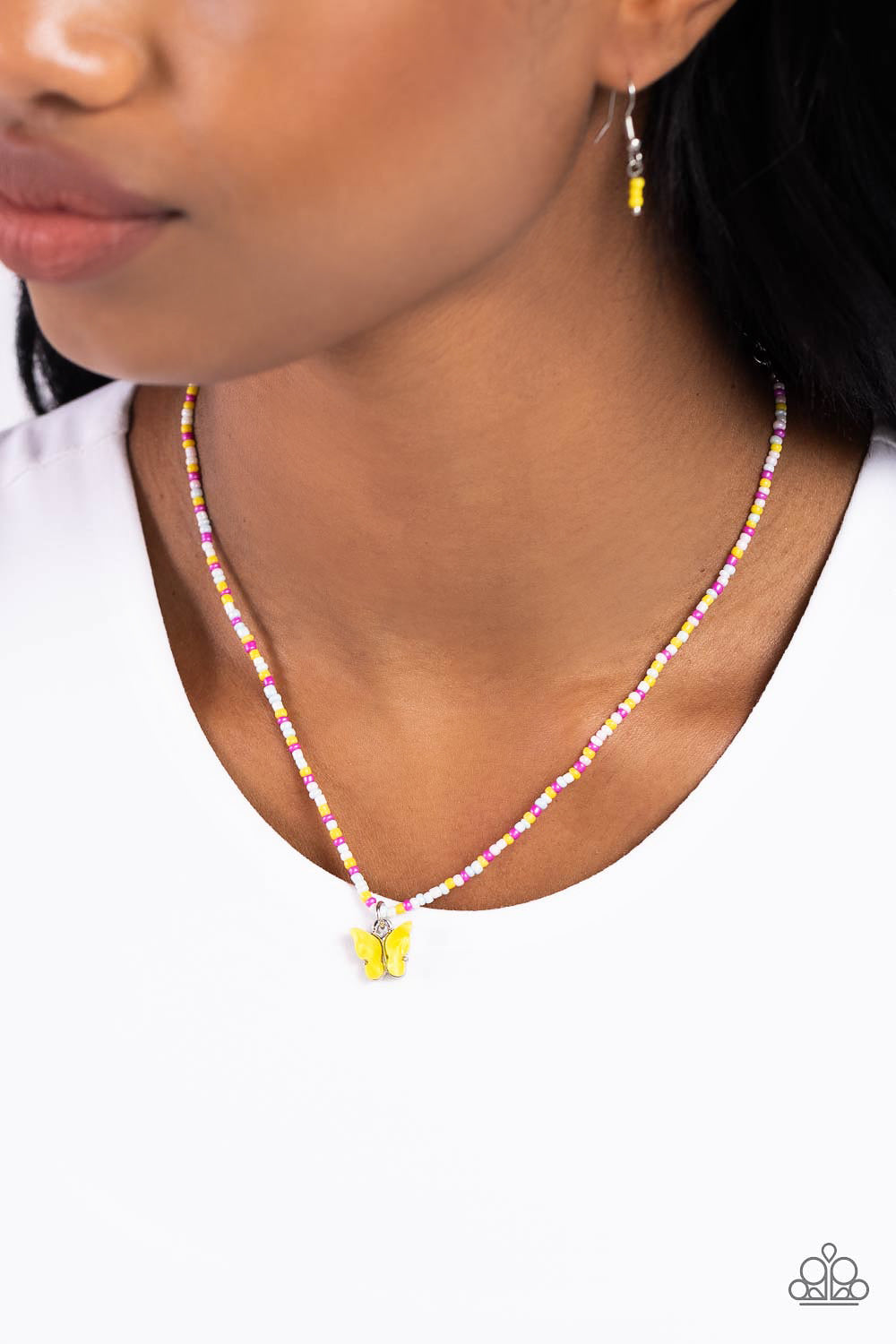 Paparazzi Necklaces - Soaring Shell - Yellow