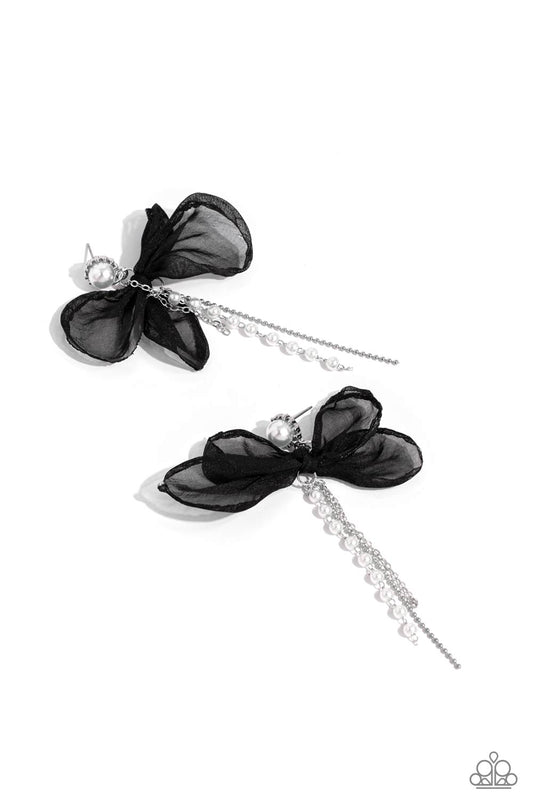 Paparazzi Earrings - High-Class Heiress - Black
