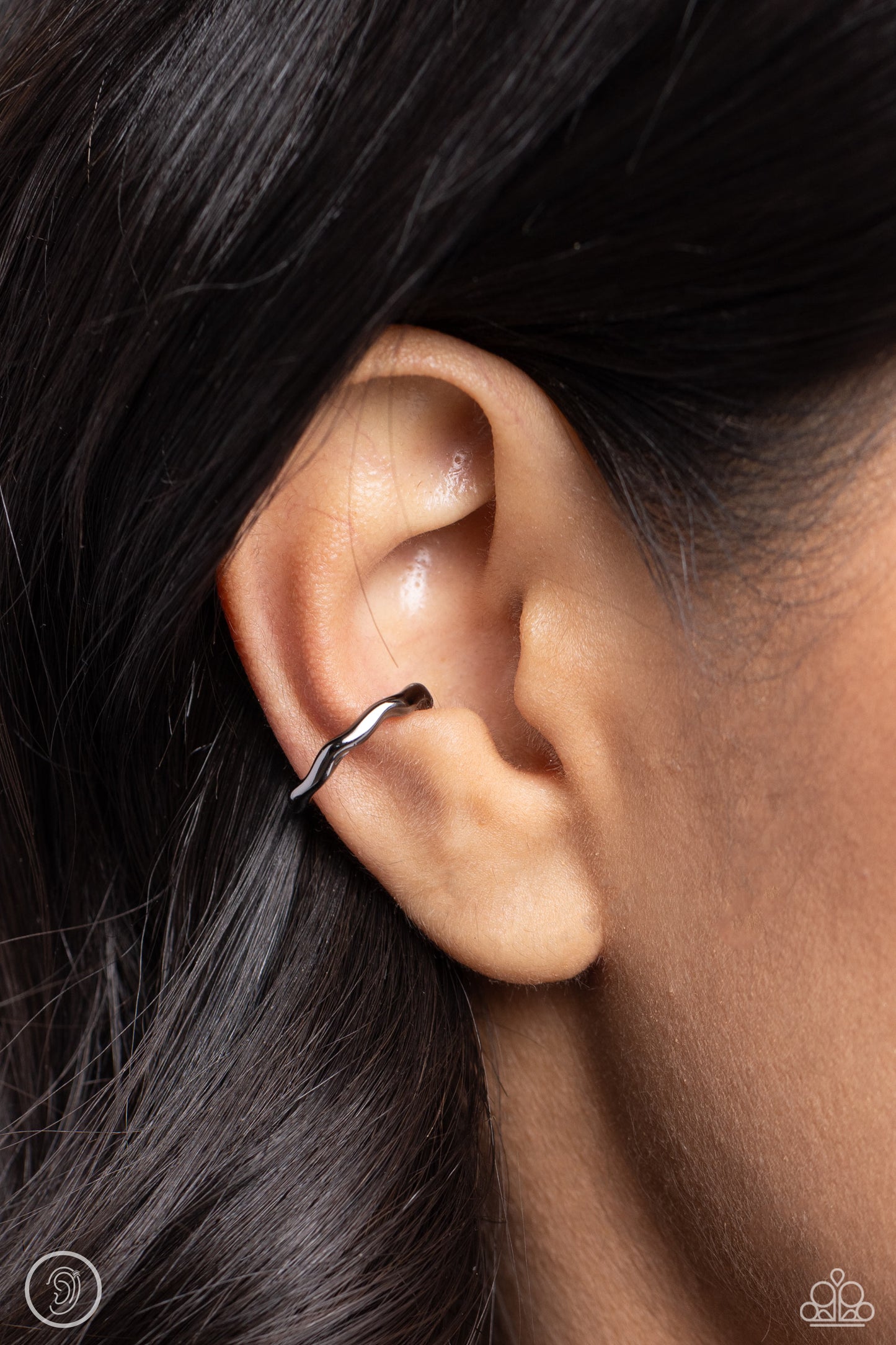 Paparazzi Earrings - Enigmatic Echo - Black