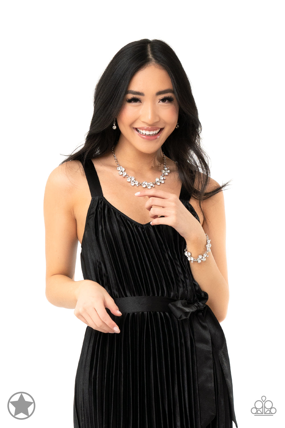 Paparazzi Blockbuster Necklaces - Hollywood Hills - White