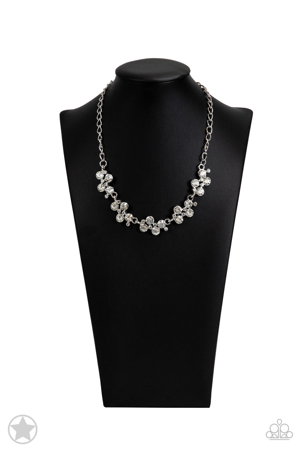 Paparazzi Blockbuster Necklaces - Hollywood Hills - White
