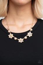 Paparazzi Necklaces - Royally Ever After - Gold
