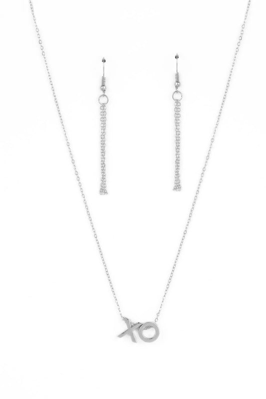 Paparazzi Necklaces - Hugs and Kisses - Silver