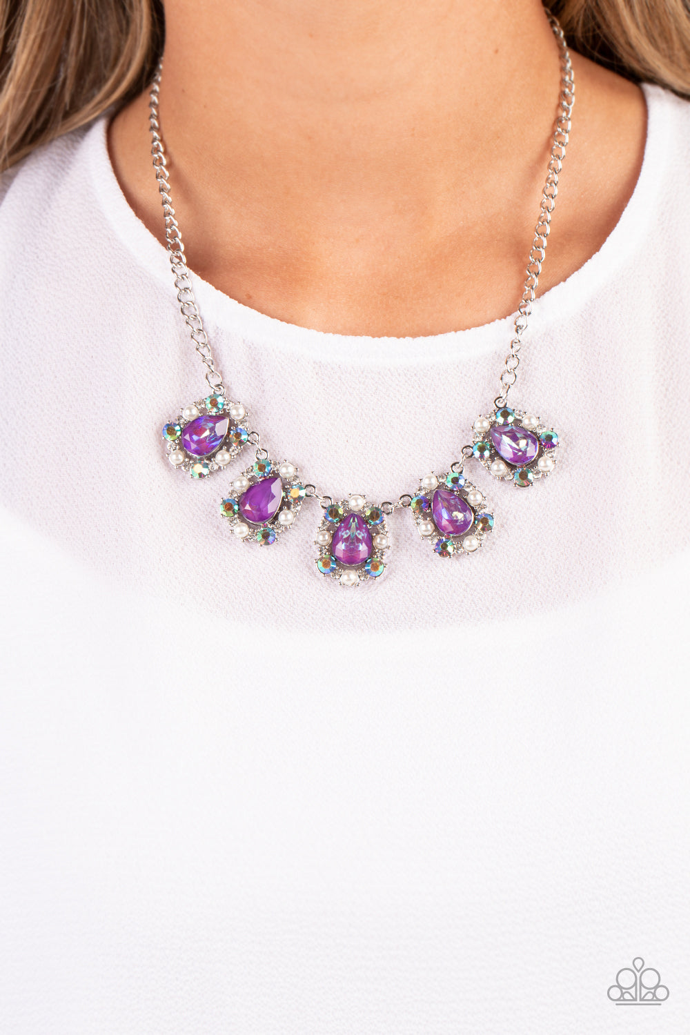 Paparazzi Necklaces - Pearly Pond - Purple
