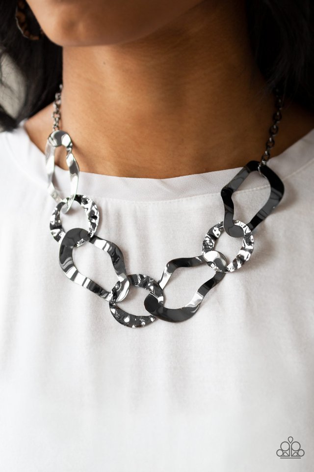 Defined Drama - Black (Gunmetal) Link Necklace - Paparazzi Accessories |  Black chain necklace, Black jewelry necklace, Black necklace