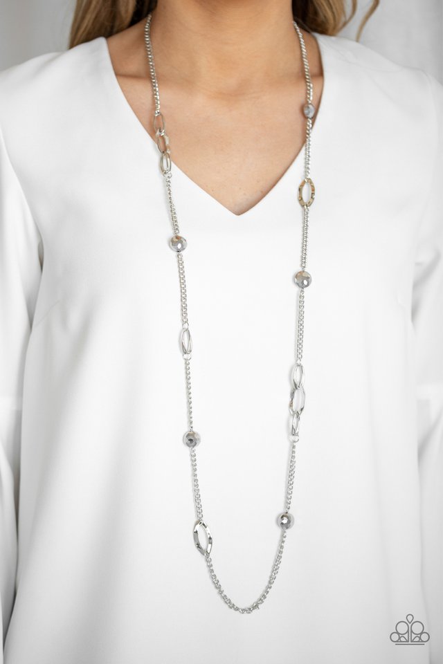 Paparazzi Necklaces - Duchess Dazzle - Silver