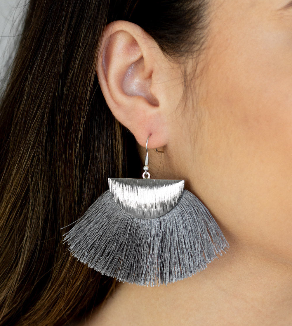 Paparazzi earring - Fox Trap - Silver