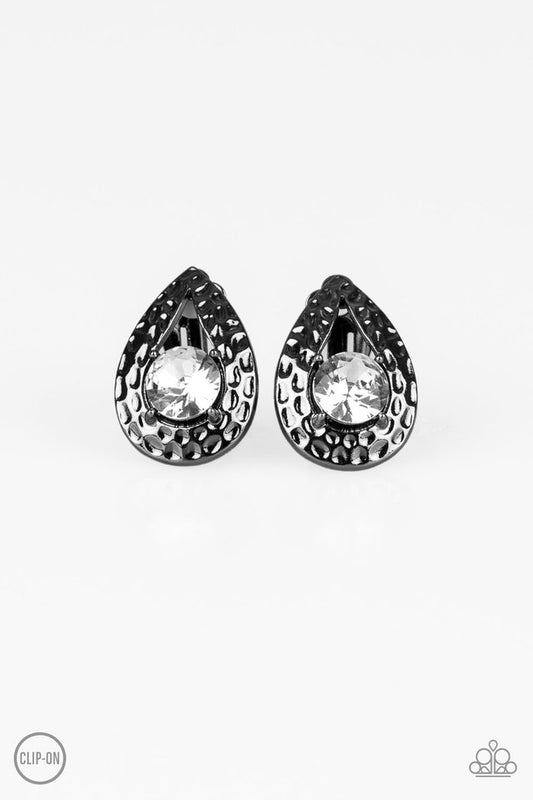 Paparazzi Earrings - Elite Edge - Black