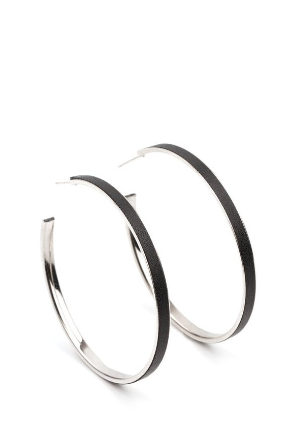 Paparazzi Earrings - Fearless Flavor - Black