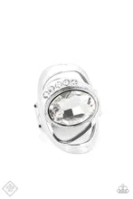 Paparazzi Rings - Mountain View Meadow - White