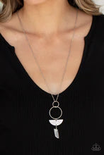 Paparazzi Necklaces - Monumental Obelisk - White