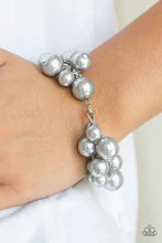 Paparazzi Bracelets - Girls in Pearls - Silver