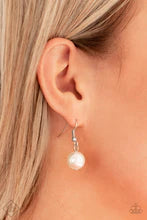 Paparazzi Necklaces - On-Way Wall Street - White