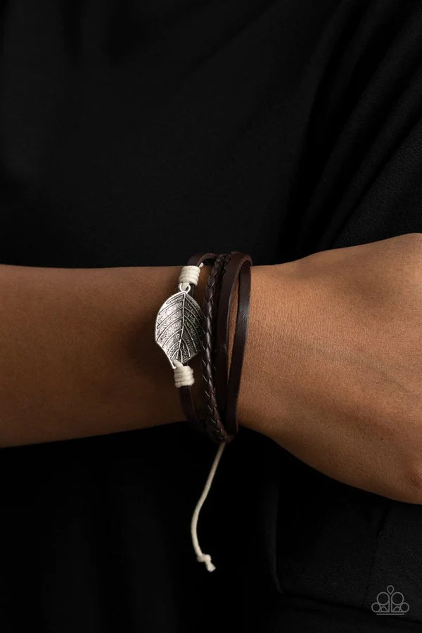 Paparazzi Urban Collection - Frond and Center - Brown