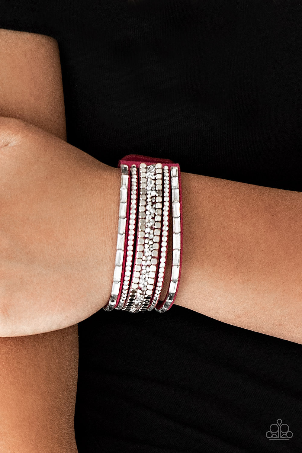 Paparazzi Urban Collection - Rebel In Rhinestones - Pink