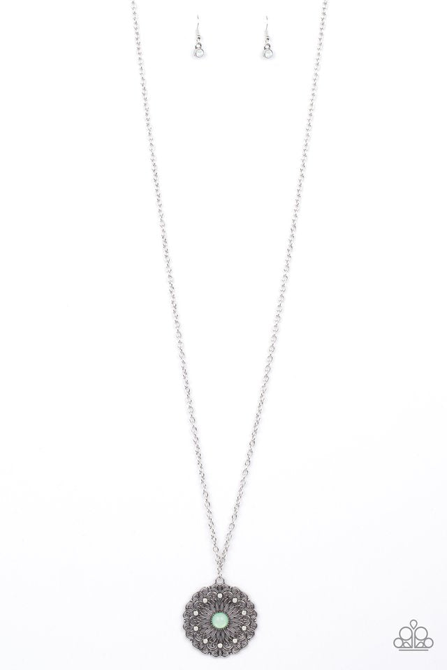 Paparazzi Necklaces - Opal Gardens - Green